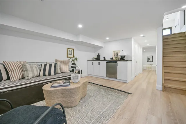 Additional image 35 of 238 Coleridge Ave