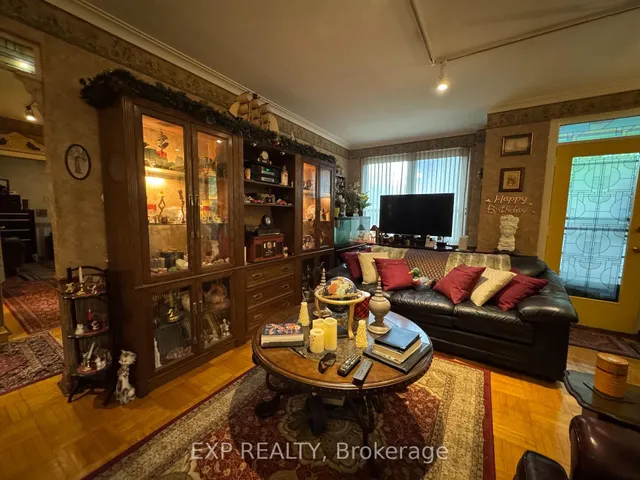 Additional image 3 of 30 elm Ave Unit 104