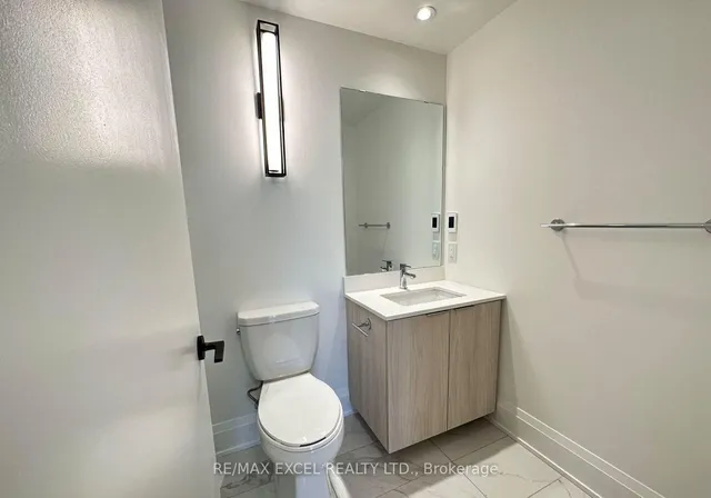 Additional image 10 of 123 Portland St Unit 1203