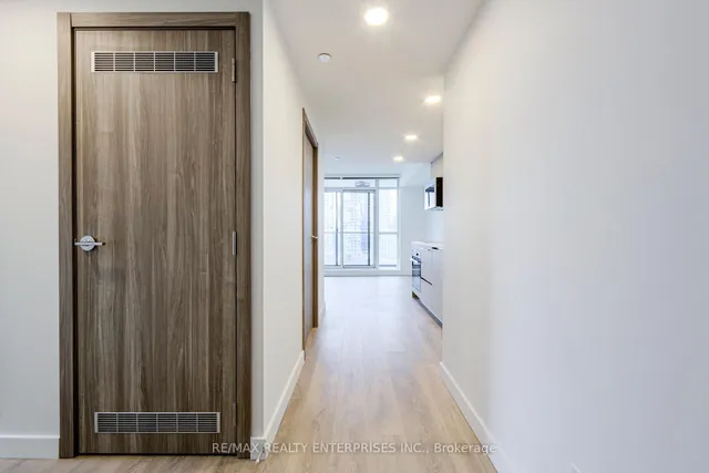 Additional image 10 of 38 Widmer St Unit 1901