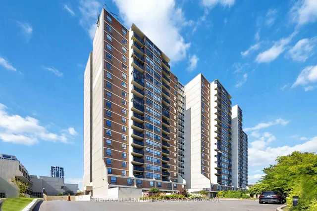 Additional image 3 of 362 The East Mall Unit 1907