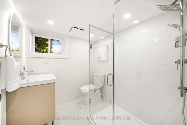 Additional image 19 of 125 Brookside Ave