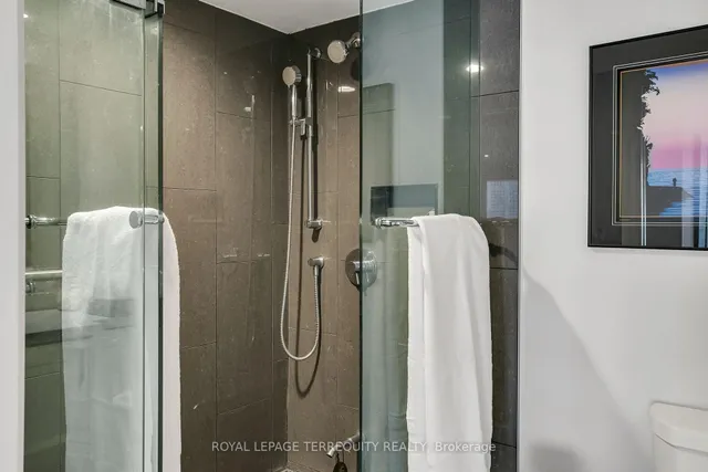 Additional image 33 of 55 Harbour Sq Unit 2311