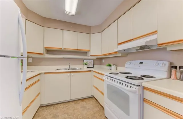 Additional image 8 of 1414 King St Unit 405