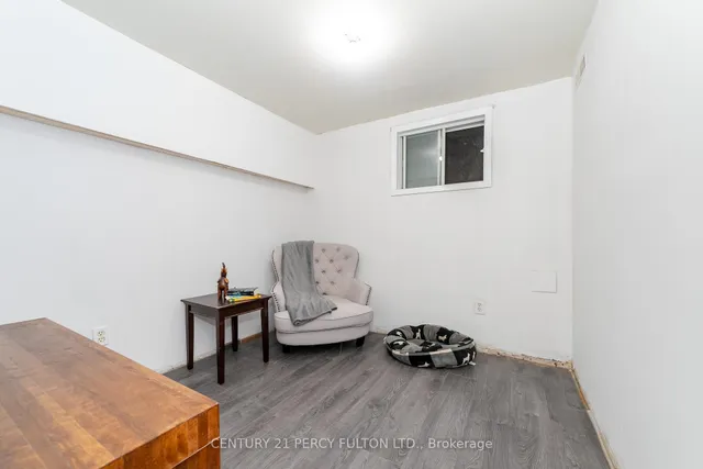 Additional image 35 of 83 Cairnside Cres