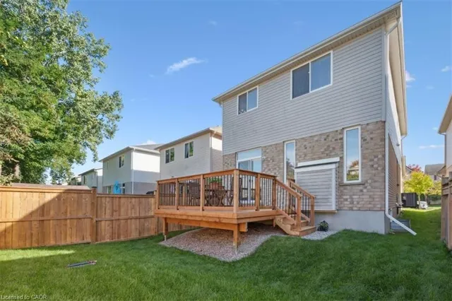 Additional image 36 of 416 Beaumont Cres