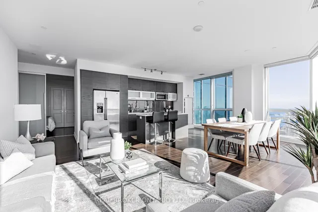 Additional image 8 of 388 Yonge St Unit 7510