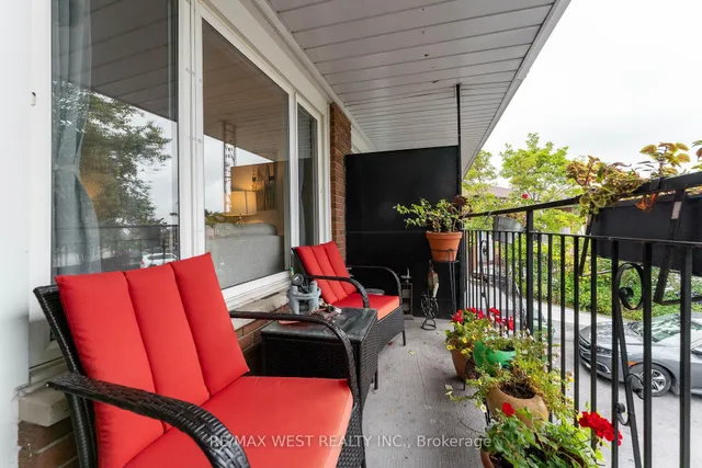 Additional image 16 of 330 Pellatt Ave