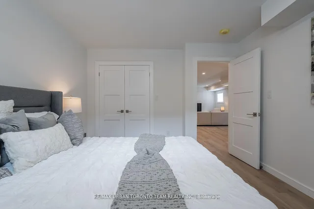 Additional image 33 of 26 Kalmar Ave