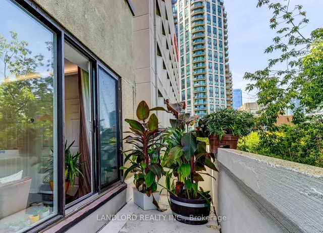 Additional image 23 of 360 Bloor St Unit 207