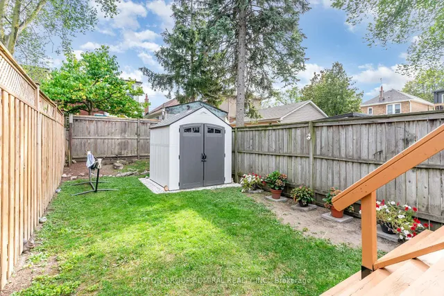 Additional image 21 of 85 Newmarket Ave