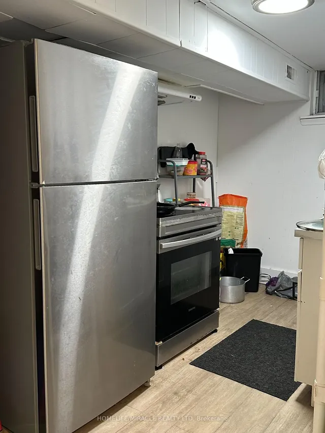 Additional image 25 of 140 Porchester Dr