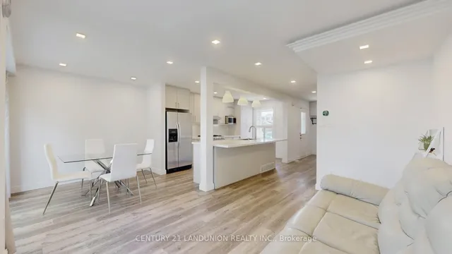 Additional image 10 of 78 Maresfield Dr