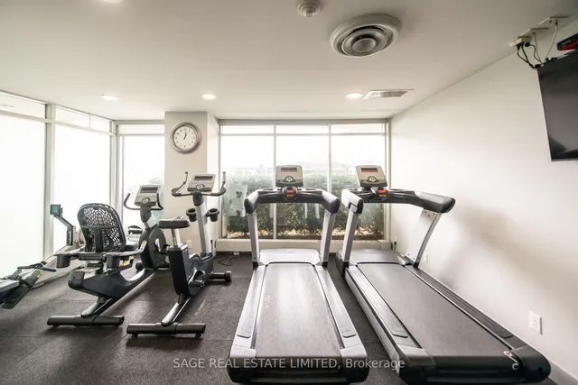 Additional image 29 of 600 Queens Quay Unit 531