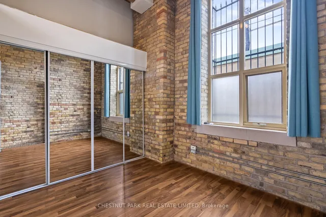Additional image 12 of 736 Dundas St Unit 201
