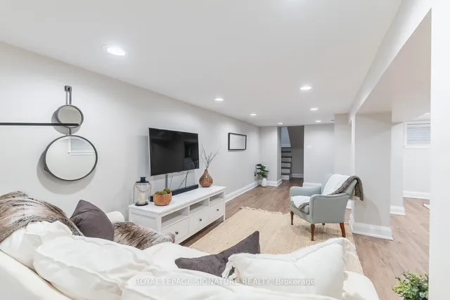 Additional image 33 of 171 Melrose Ave