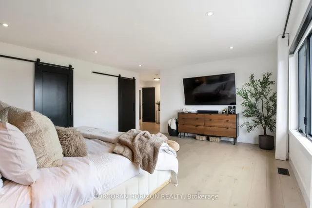 Additional image 24 of 920 Thomas Pedder Crt