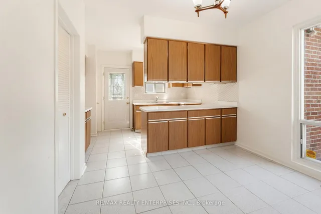 Additional image 10 of 85 John Garland Blvd