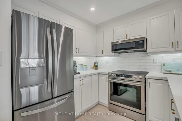 Additional image 5 of 4198 Dundas St Unit 205