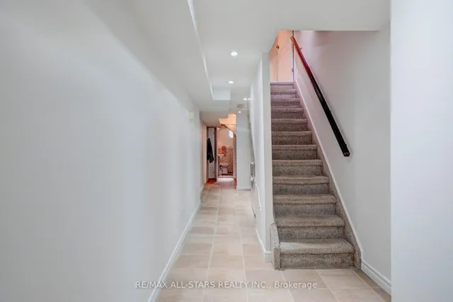 Additional image 25 of 8A Ruthven Pl