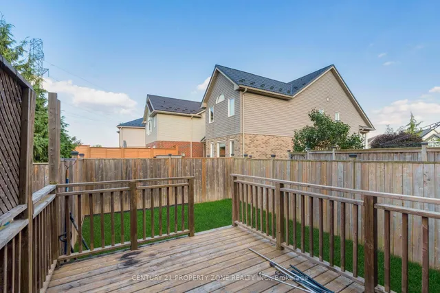 Additional image 27 of 525 Banffshire Cres