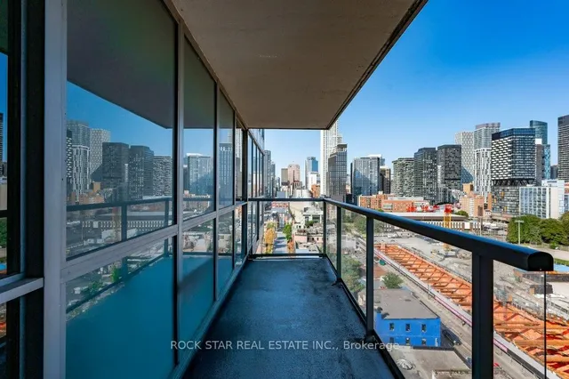 Additional image 24 of 320 Richmond St Unit LPH13