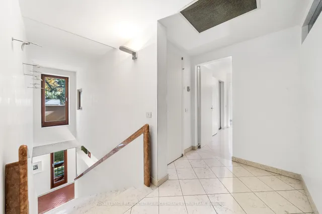 Additional image 24 of 31 Governors Rd