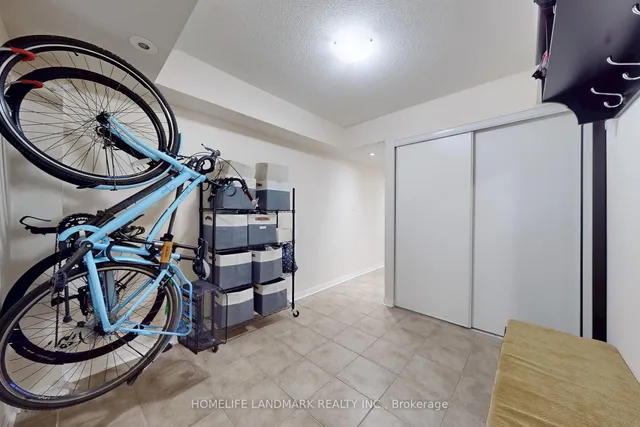 Additional image 21 of 60 Joe Shuster Way Unit 310