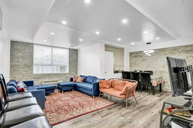 Additional image 7 of 2825 Islington Ave Unit 102