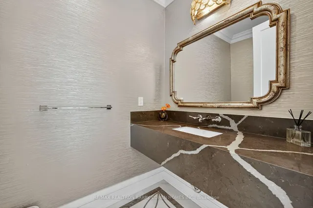 Additional image 16 of 18 Suncrest Dr