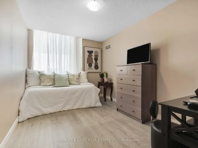 Additional image 20 of 2550 Lawrence Ave Unit 211