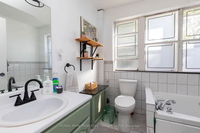 Additional image 32 of 40 Jeavons Ave