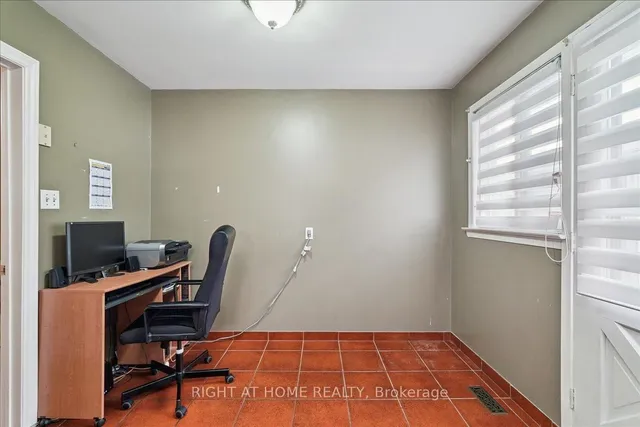 Additional image 16 of 1 Sealstone Terr