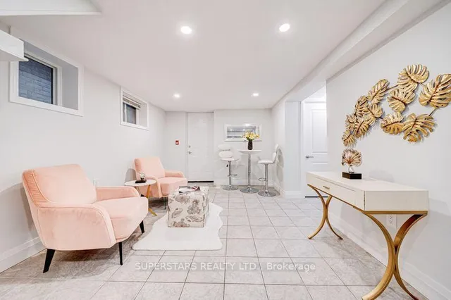 Additional image 19 of 179 Oakwood Ave