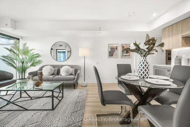 Additional image 22 of 17 Bathurst St Unit 810