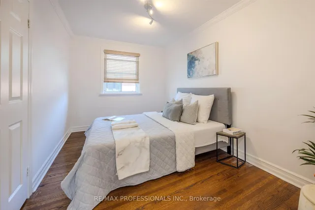 Additional image 24 of 16 Monet Ave