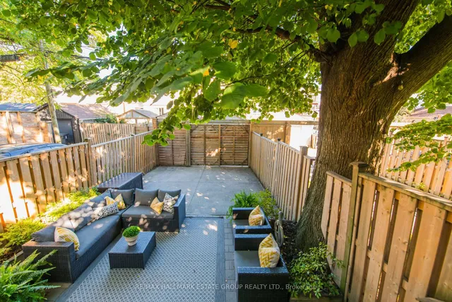 Additional image 42 of 23 Caroline Ave