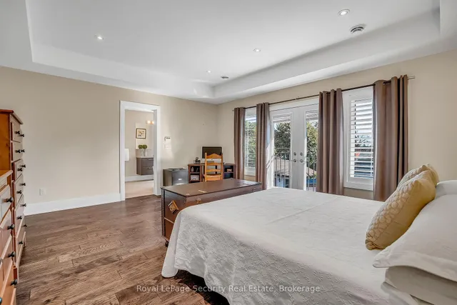 Additional image 26 of 7 Avalon Ave