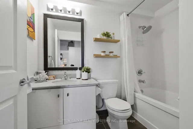 Additional image 20 of 3563 Lake Shore Blvd Unit 212