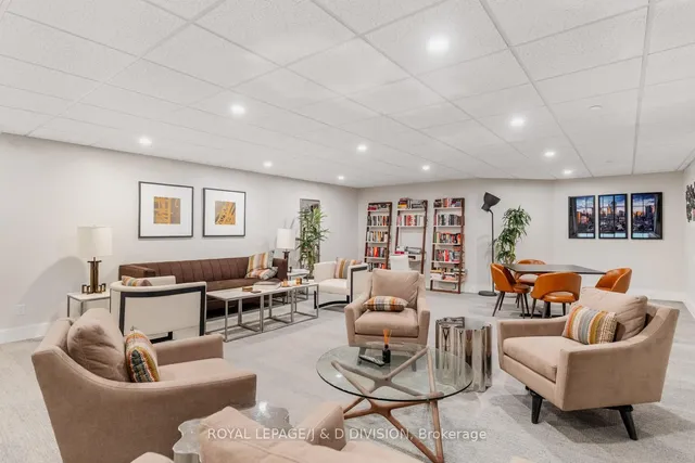 Additional image 32 of 30 Glen Elm Ave Unit 305