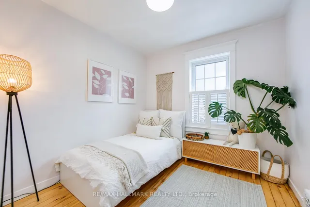 Additional image 24 of 120 Warden Ave