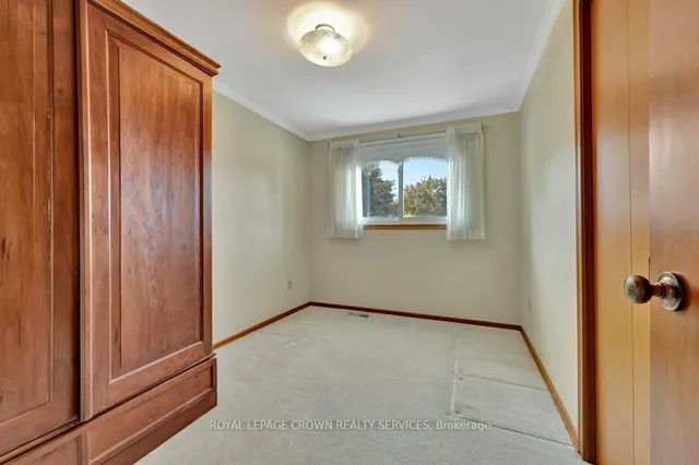 Additional image 22 of 73 Champlain Cres