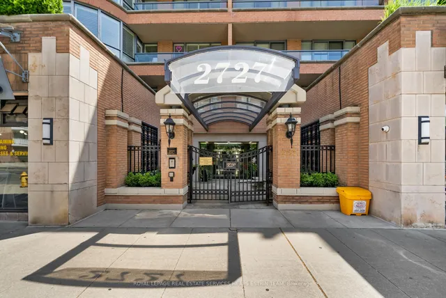 2727 Yonge St Unit 713