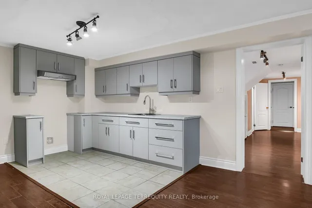 Additional image 21 of 19 Wall Ave