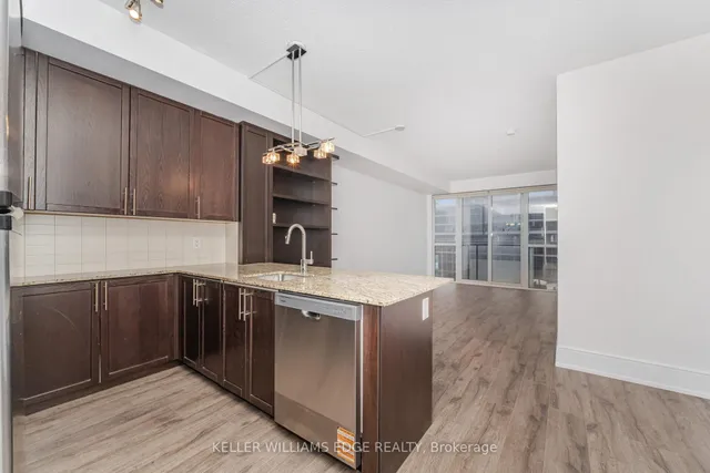 Additional image 12 of 560 Front St Unit 821