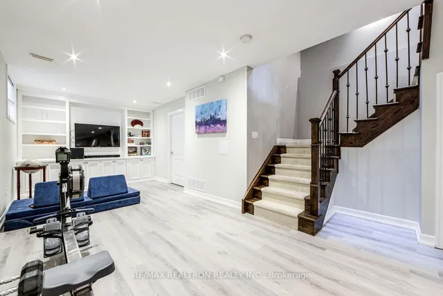 Additional image 37 of 20 Westbrook Ave