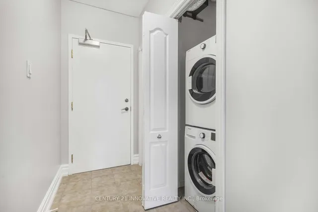 Additional image 16 of 393 King St Unit 302