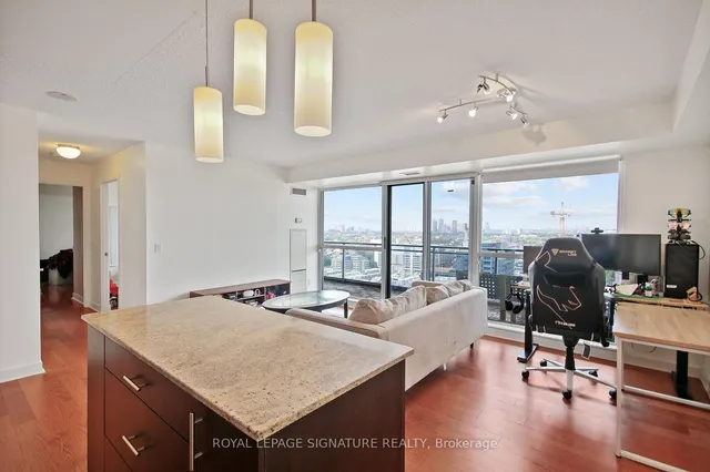 Additional image 6 of 80 Western Battery Rd Unit 2105