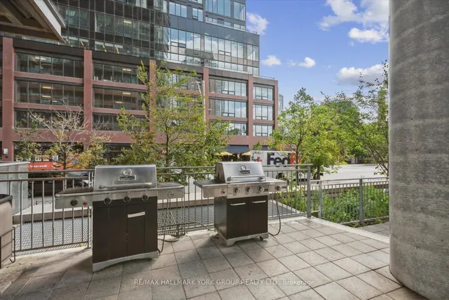 Additional image 33 of 150 East Liberty St Unit 1113