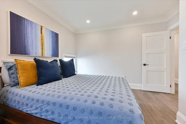 Additional image 17 of 972 Cosburn Ave